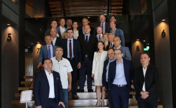 70645405_10156886926913073_884360257604681728_o